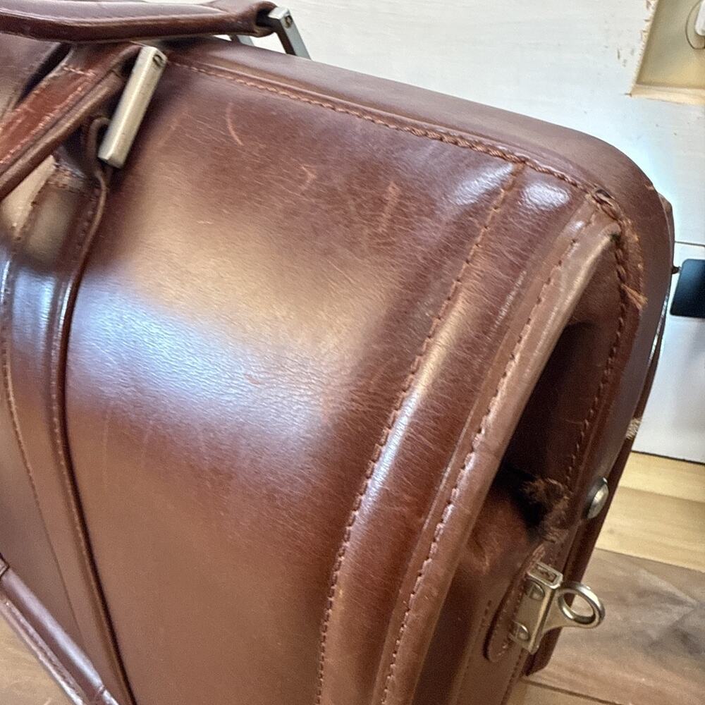 Vintage McKlein Leather Briefcase Travel Bag Brown 18x13x7 Some Scratches - Picture 8 of 16